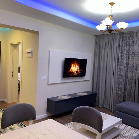 Komatas Modern Apartments In Bllok Area Tirana Exterior photo
