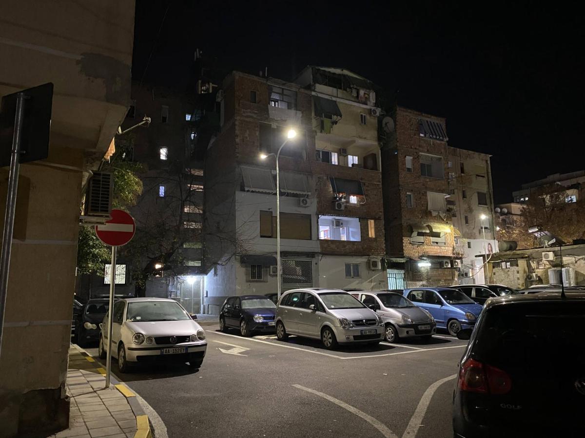 Komatas Modern Apartments In Bllok Area Tirana Exterior photo